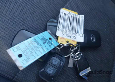 2016 Toyota Corolla S Plus z USA, uszkodzony, nr VIN 2T1BURHE9GC666629